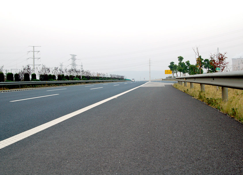 沪杭甬高速公路宁波段二合同路面整修工程